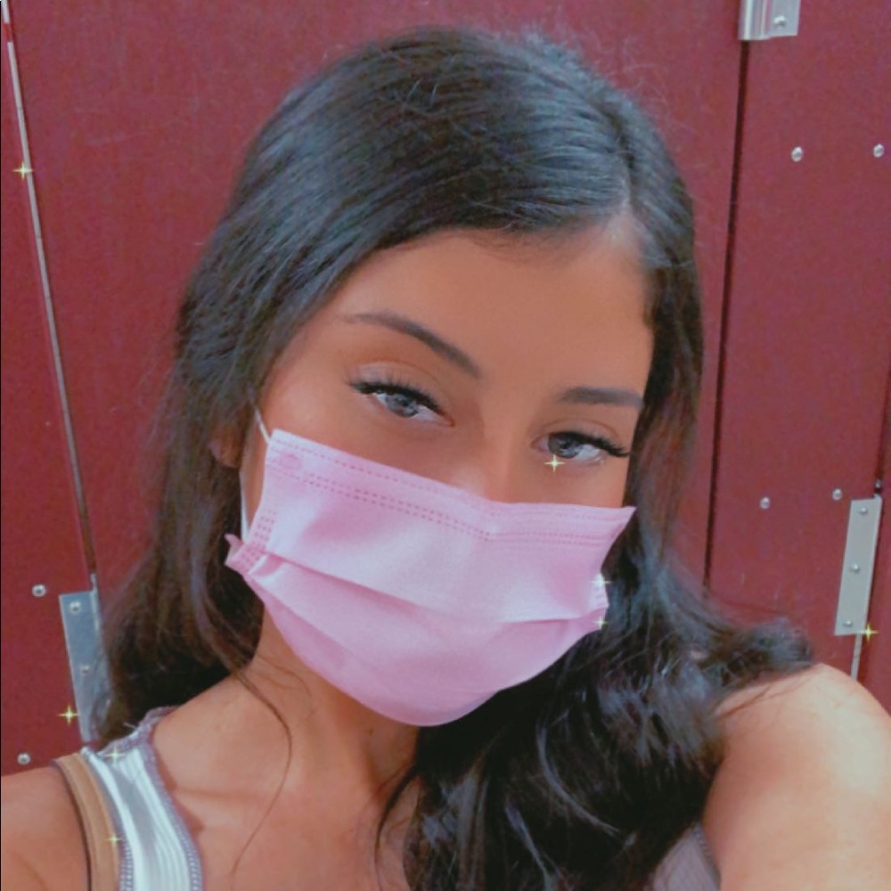 Meet your Posher, Rafaella